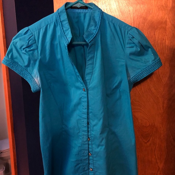 Medium. Express. - Picture 1 of 1